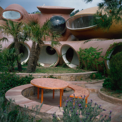 Palais Bulle d'Antti Lovag, fonds Véra Cardot Pierre Joly, Bibliotheque Kandinsky, Centre Pompidou 