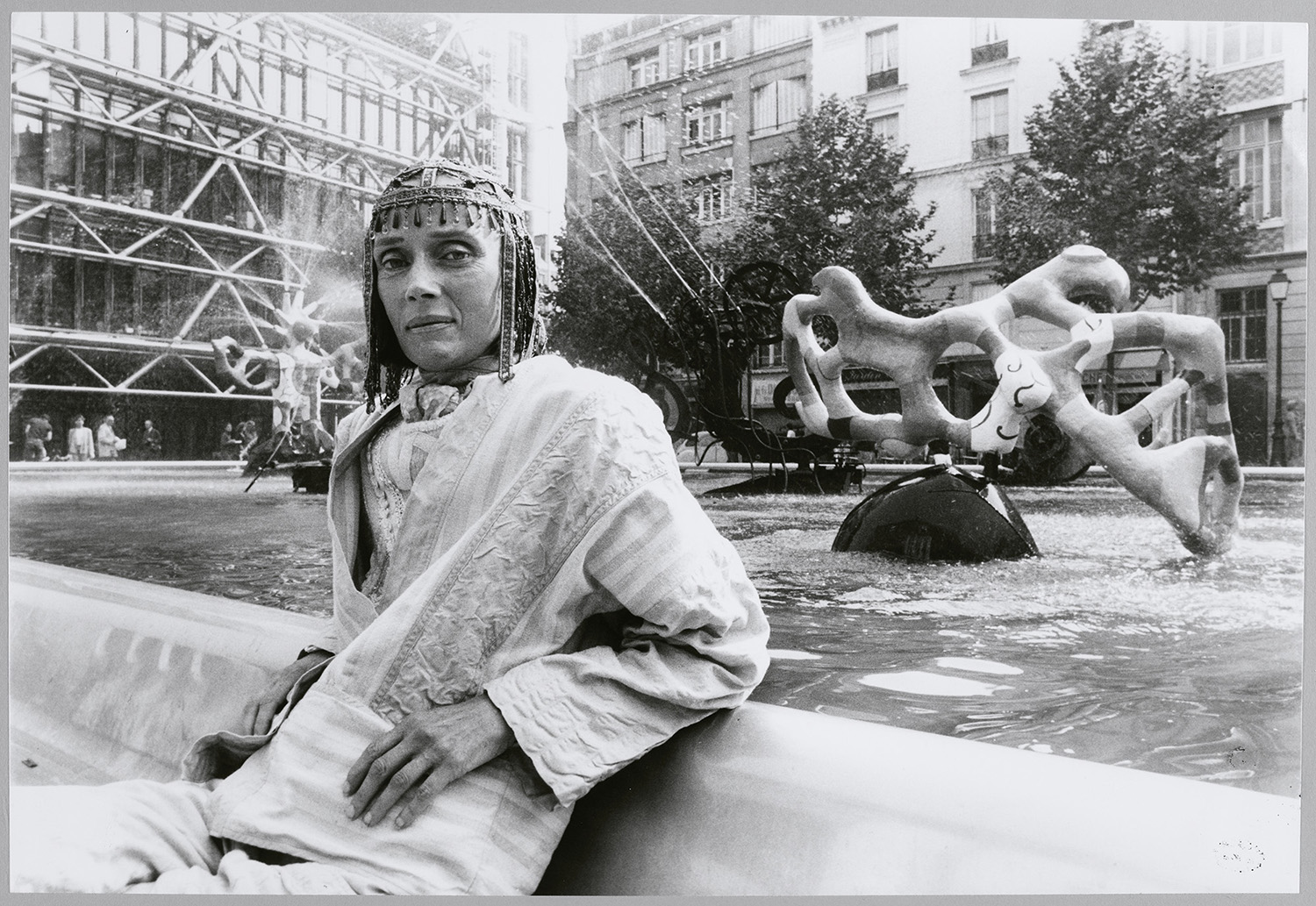 niki-saint-phalle-centre-pompidou-fontaine-stravinsky-1983
